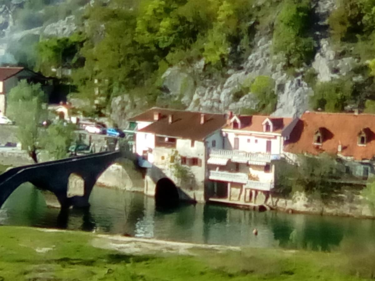 Guest House Perjanik Rijeka Crnojevića Eksteriør billede